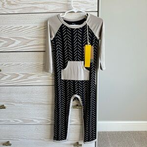 Kyte Baby NWT Longall in Midnight/Khaki Herringbone